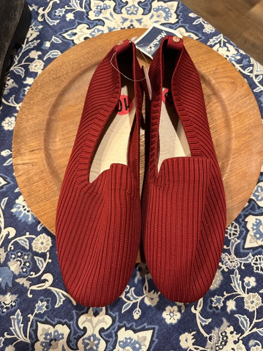 Danskin Red Ribbed Knit Ballet Flats - Picture 1 of 6
